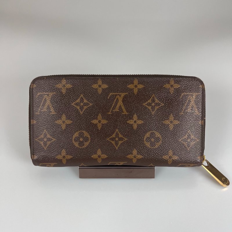 LV M41896  老花ㄇ拉紅長夾-1