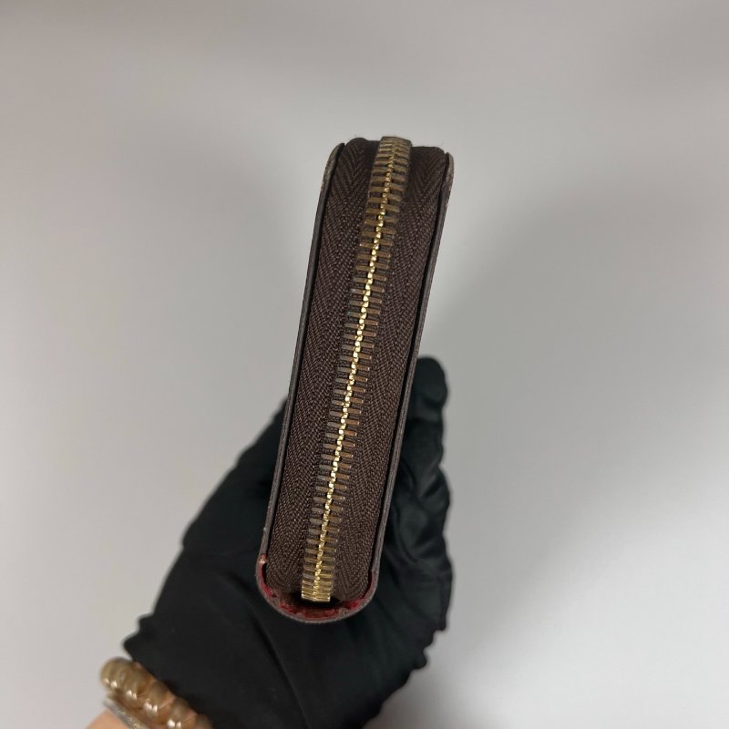 LV M41896  老花ㄇ拉紅長夾-3