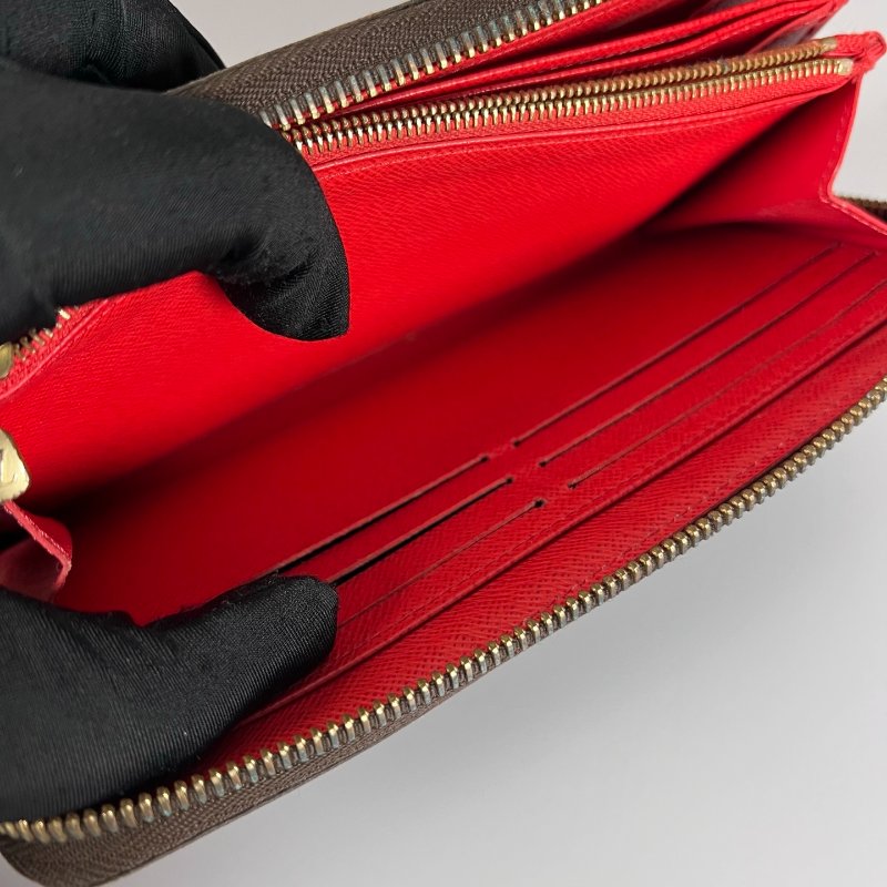 LV M41896  老花ㄇ拉紅長夾-7