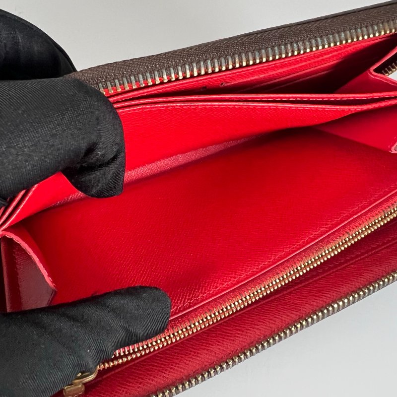 LV M41896  老花ㄇ拉紅長夾-10