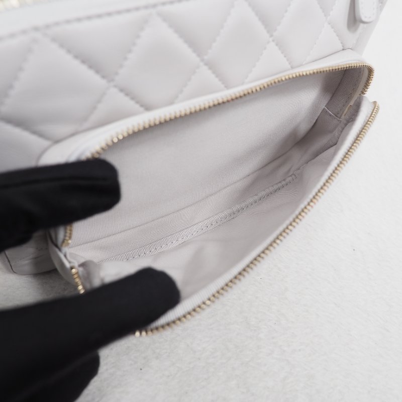 Chanel 25C Purse with chain 香奈兒淺灰色鏈條單肩包斜挎包相機包郵差包-19