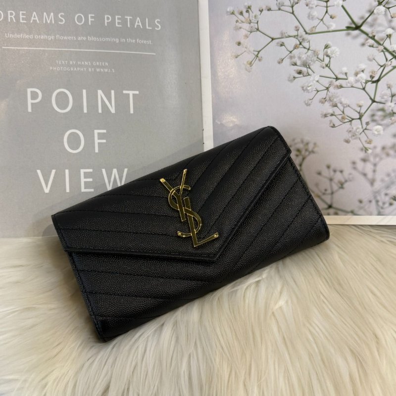 YSL黑金魚子醬信封長夾-1