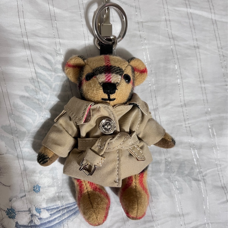 Burberry 泰迪熊經典風衣造型吊飾鑰匙圈（可小議）-1