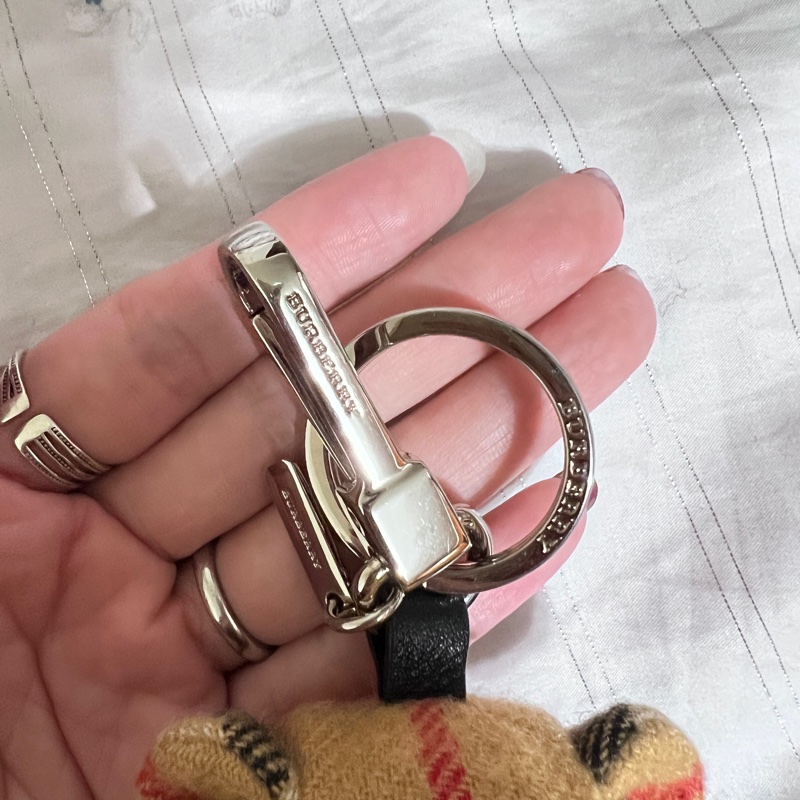 Burberry 泰迪熊經典風衣造型吊飾鑰匙圈（可小議）-2