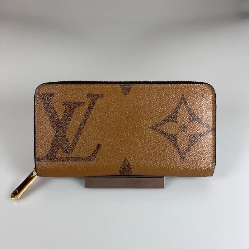 LV M69353 Reverse大logoㄇ拉長夾-0