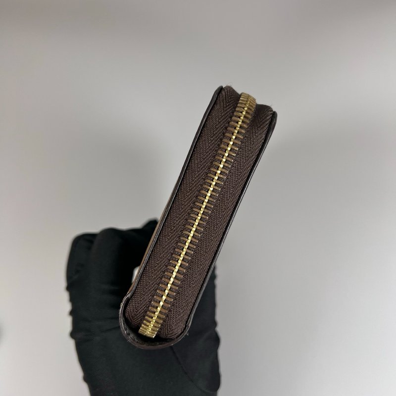 LV M69353 Reverse大logoㄇ拉長夾-2