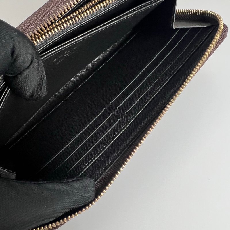 LV M69353 Reverse大logoㄇ拉長夾-8