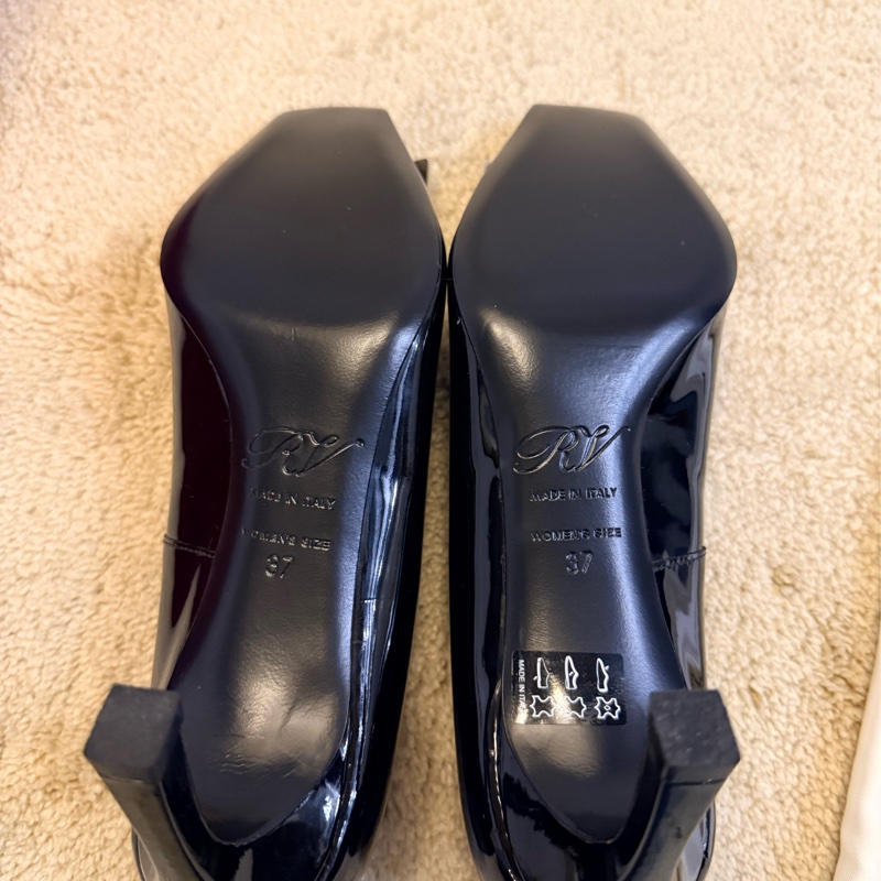 Roger Vivier經典全黑優雅跟鞋 全新 37號-1