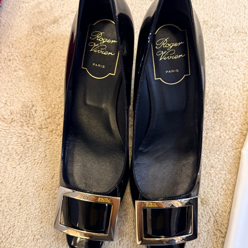 Roger Vivier經典全黑優雅跟鞋 全新 37號-4