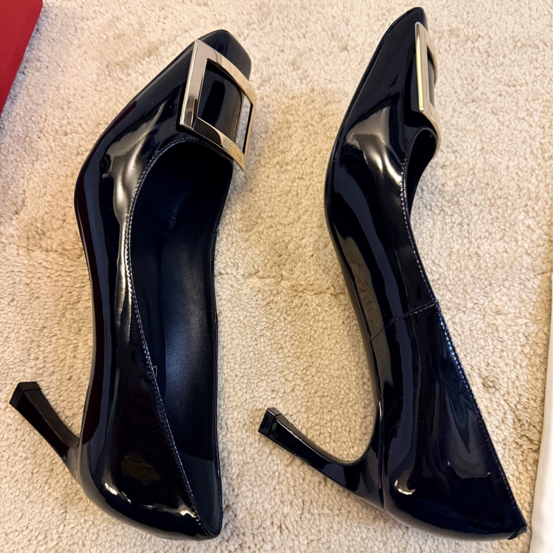 Roger Vivier經典全黑優雅跟鞋 全新 37號-6