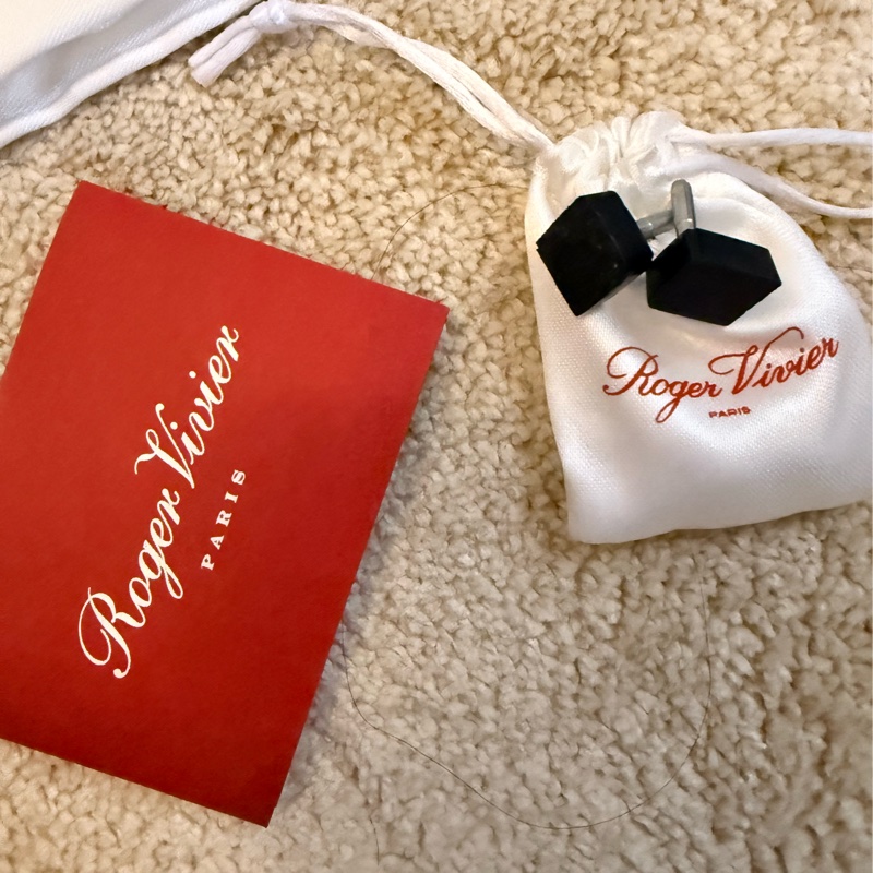 Roger Vivier經典全黑優雅跟鞋 全新 37號-10