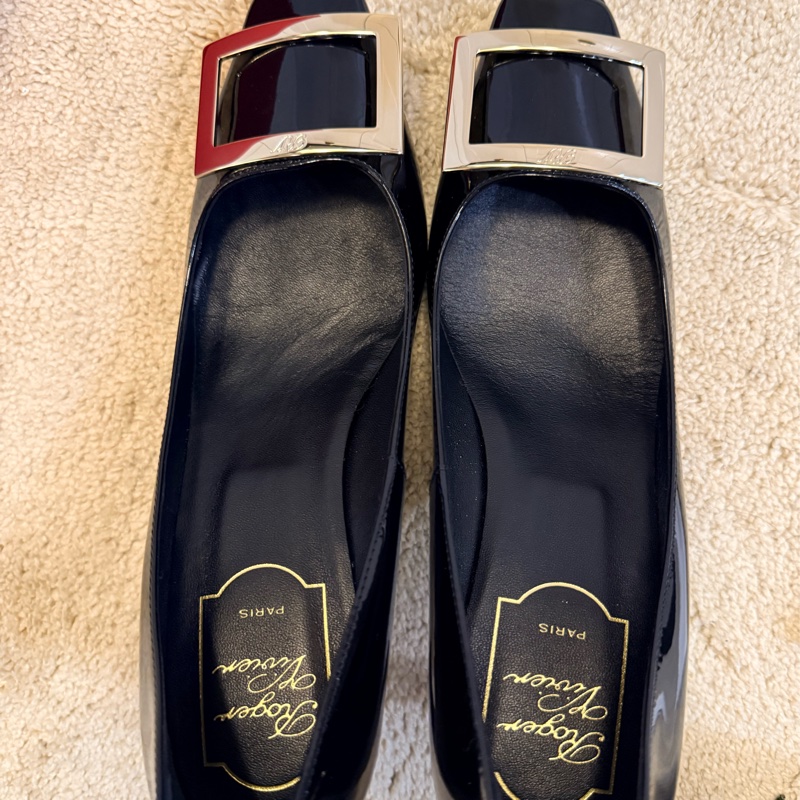 Roger Vivier經典全黑優雅跟鞋 全新 37號-8