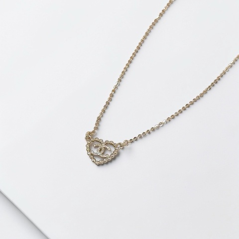 莉亞精品♡ Chanel 水鑽愛心鏤空項鍊 近新美品