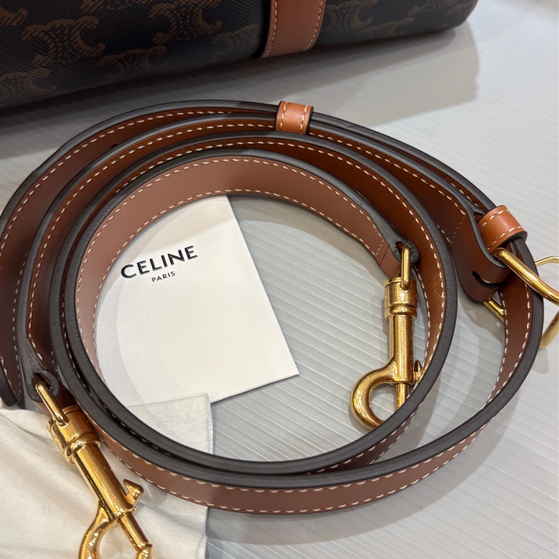 離櫃未使用品 Celine 凱旋門波士頓包/speedy30-16