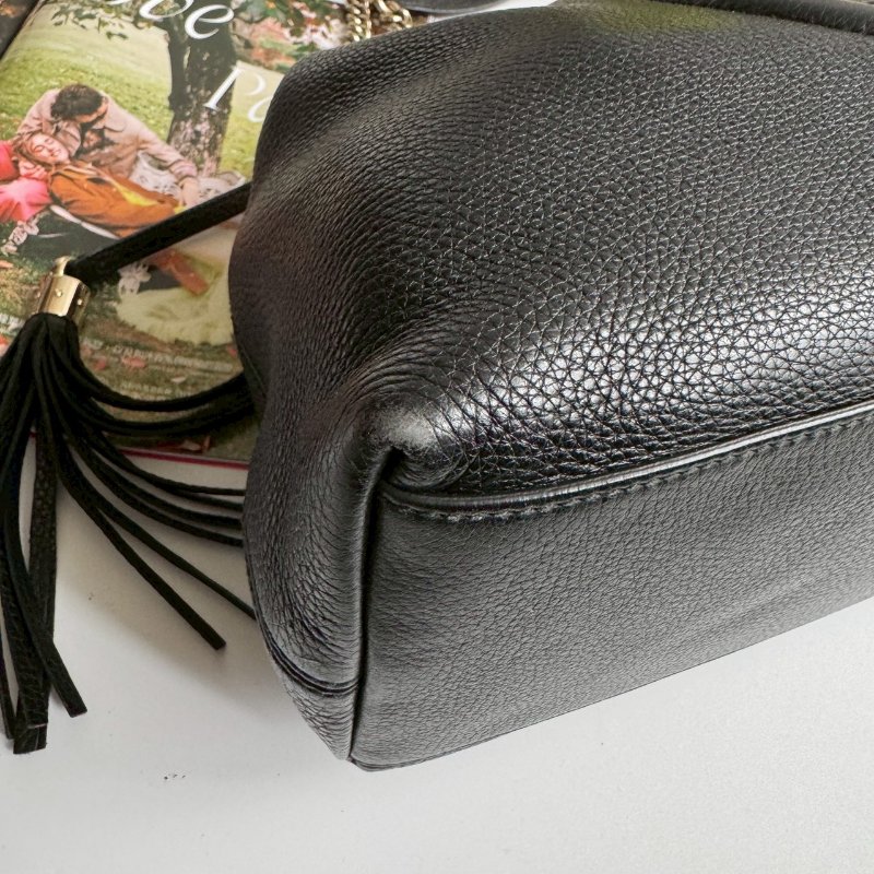 🎊逛街必背 GUCCI 黑色超軟皮革SOHO肩背包-5