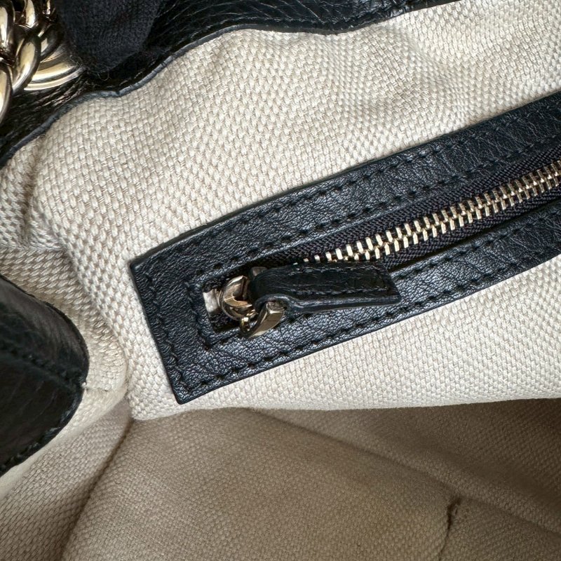 🎊逛街必背 GUCCI 黑色超軟皮革SOHO肩背包-14