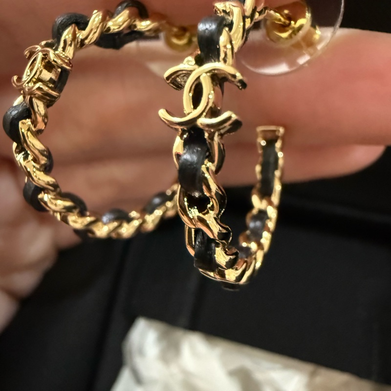 💖Chanel 26P 超美款 皮穿鍊 耳圈 耳針💖 全新-1