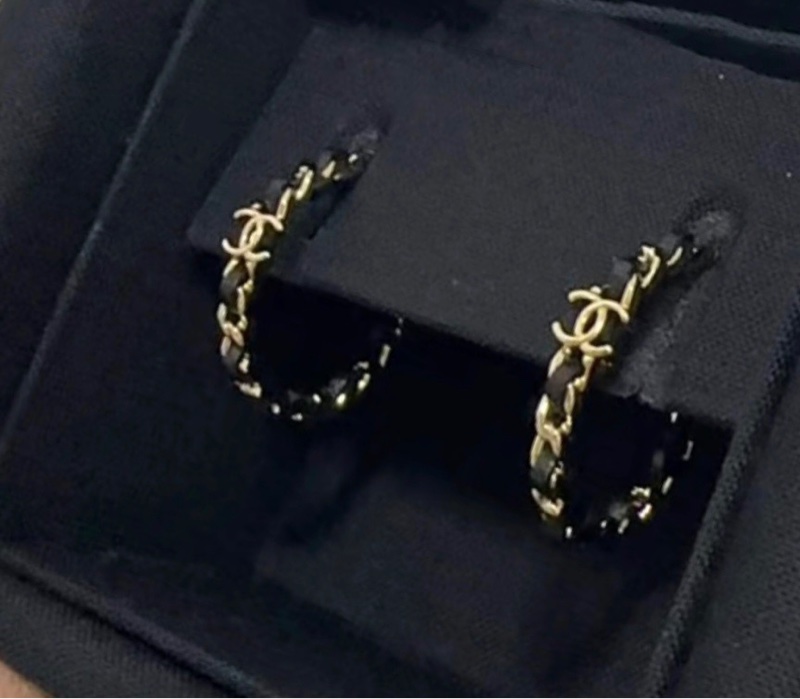 💖Chanel 26P 超美款 皮穿鍊 耳圈 耳針💖 全新-6