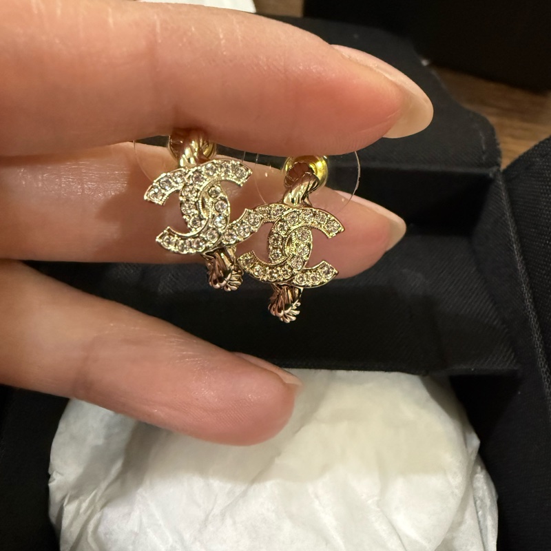 💖Chanel 26P 金色 帶鑽 耳圈 耳針💖 全新-4