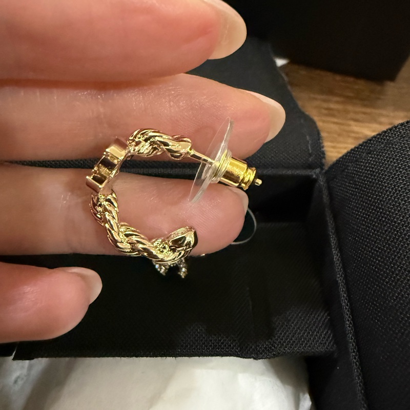 💖Chanel 26P 金色 帶鑽 耳圈 耳針💖 全新-5