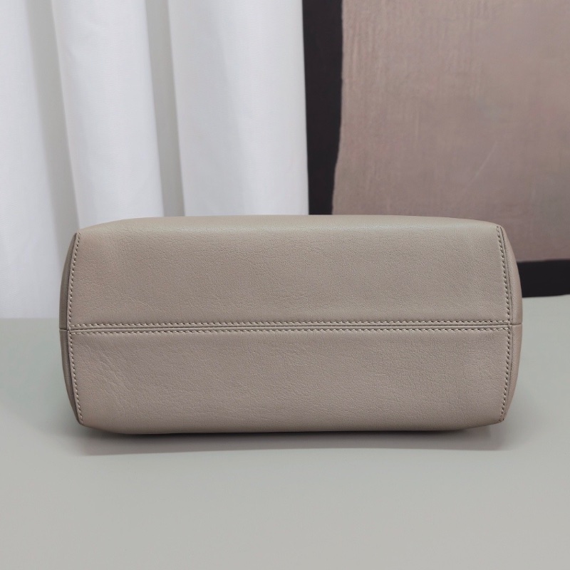 FENDI By The WaySelleria 中號肩背斜背包27*18*13 98新配件塵袋-4