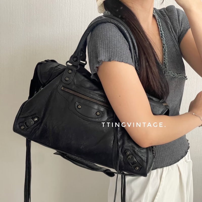 Balenciaga 巴黎世家黑色牛皮 Le City中號機車包 黑金釦手提斜背包-5