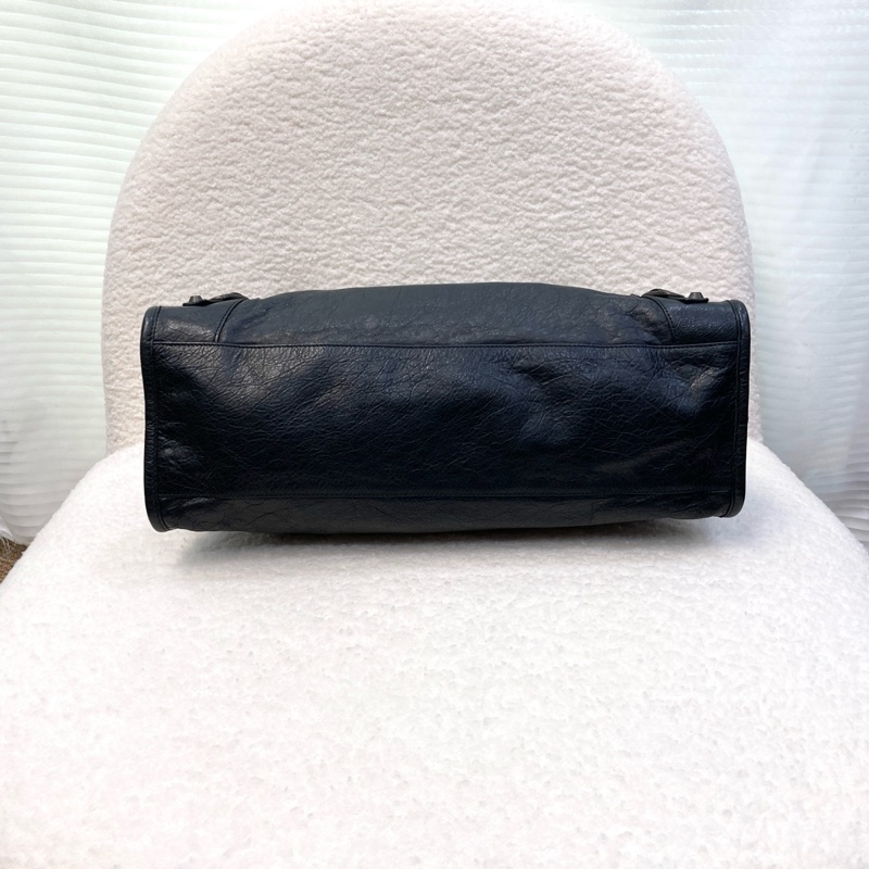 Balenciaga 巴黎世家黑色牛皮 Le City中號機車包 黑金釦手提斜背包-14