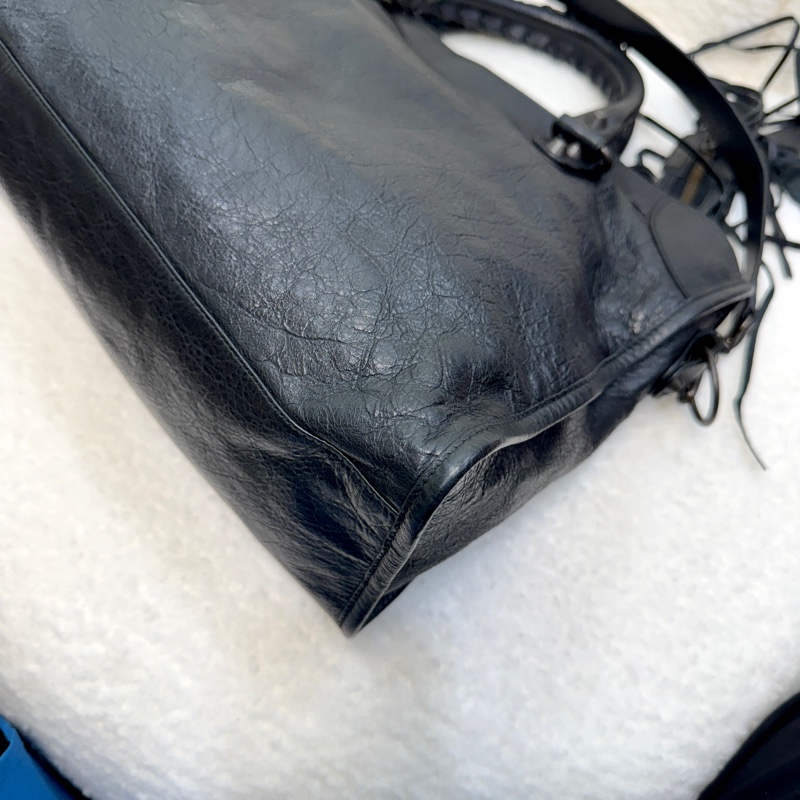 Balenciaga 巴黎世家黑色牛皮 Le City中號機車包 黑金釦手提斜背包-22