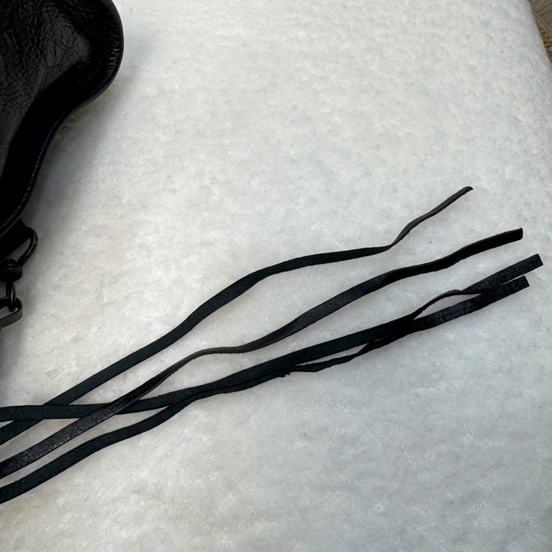 Balenciaga 巴黎世家黑色牛皮 Le City中號機車包 黑金釦手提斜背包-24