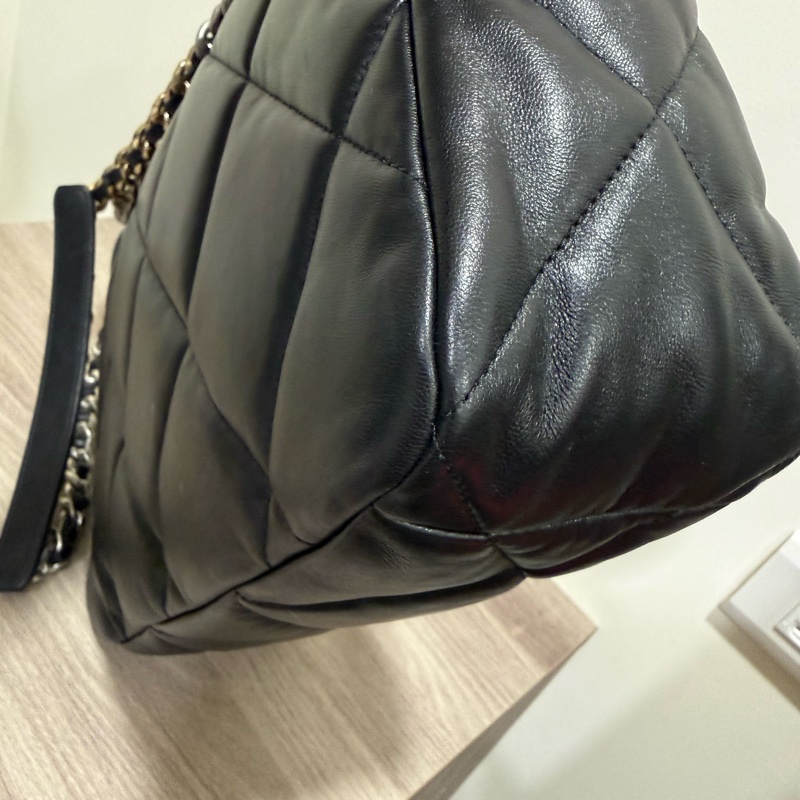 晶片款 Chanel 19bag maxi 黑銀 機場包-7