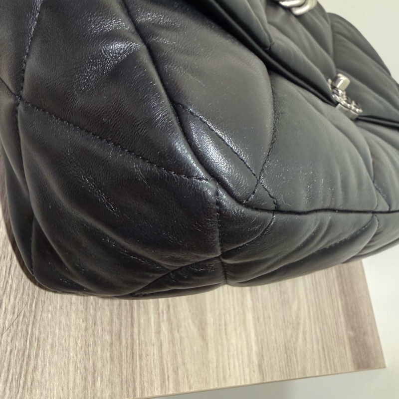 晶片款 Chanel 19bag maxi 黑銀 機場包-8