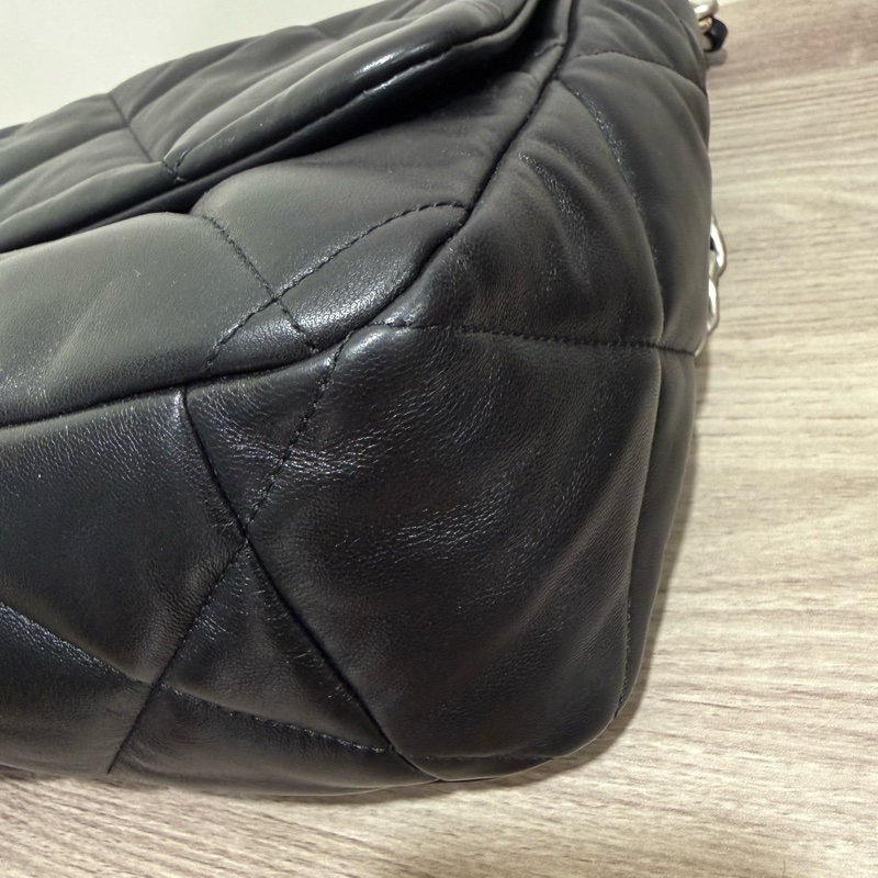 晶片款 Chanel 19bag maxi 黑銀 機場包-10