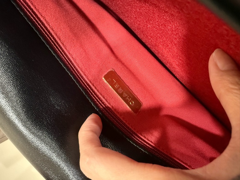 晶片款 Chanel 19bag maxi 黑銀 機場包-11