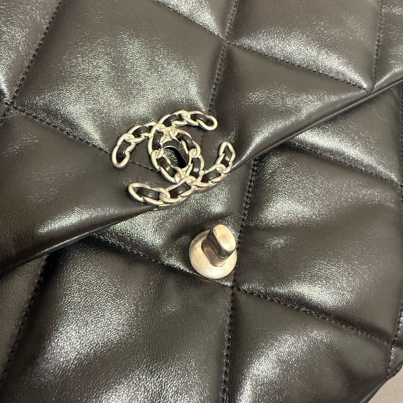 晶片款 Chanel 19bag maxi 黑銀 機場包-13
