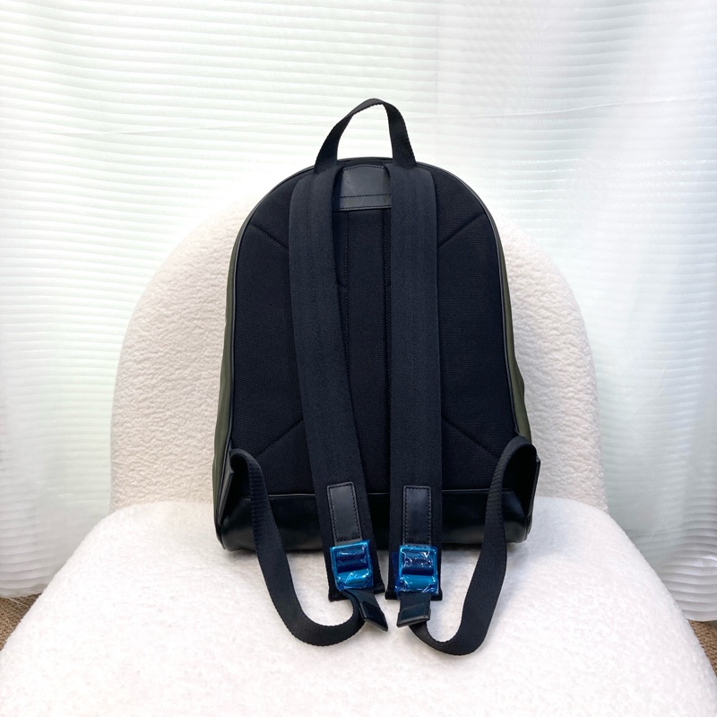 Burberry 巴寶莉綠色尼龍條紋後背包 燙印LOGO雙肩背包 8035765-4