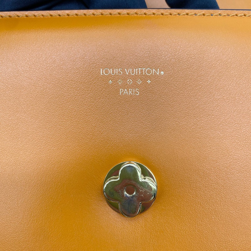 LouisVuitton路易威登 Pont 9芯片款 磨面花卉磁扣 牛皮 手袋單肩-3