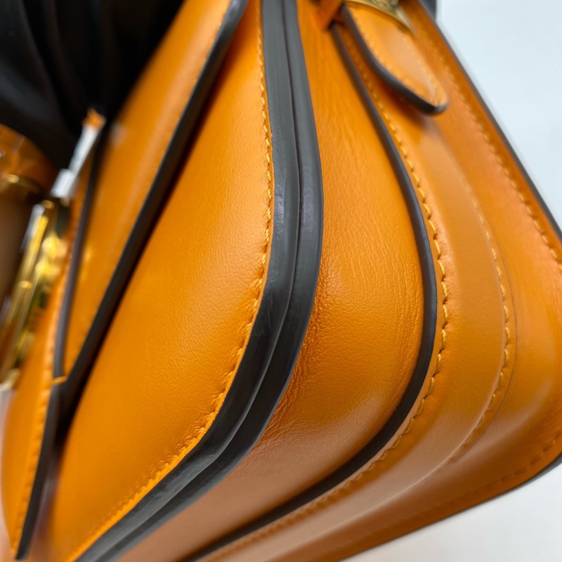 LouisVuitton路易威登 Pont 9芯片款 磨面花卉磁扣 牛皮 手袋單肩-5