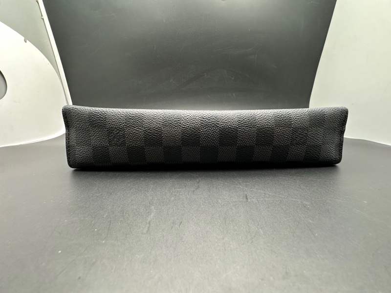 LouisVuitton路易威登黑色棋盤格洗漱包尺寸27*20 無附件-2
