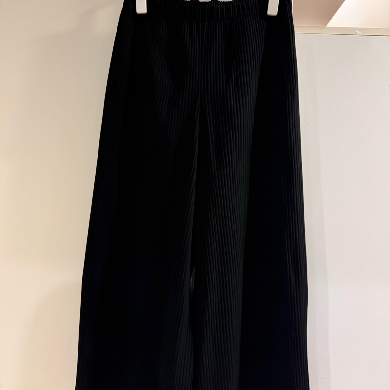 三宅一生 me ISSEY MIYAKE 黑色寬管褲-0