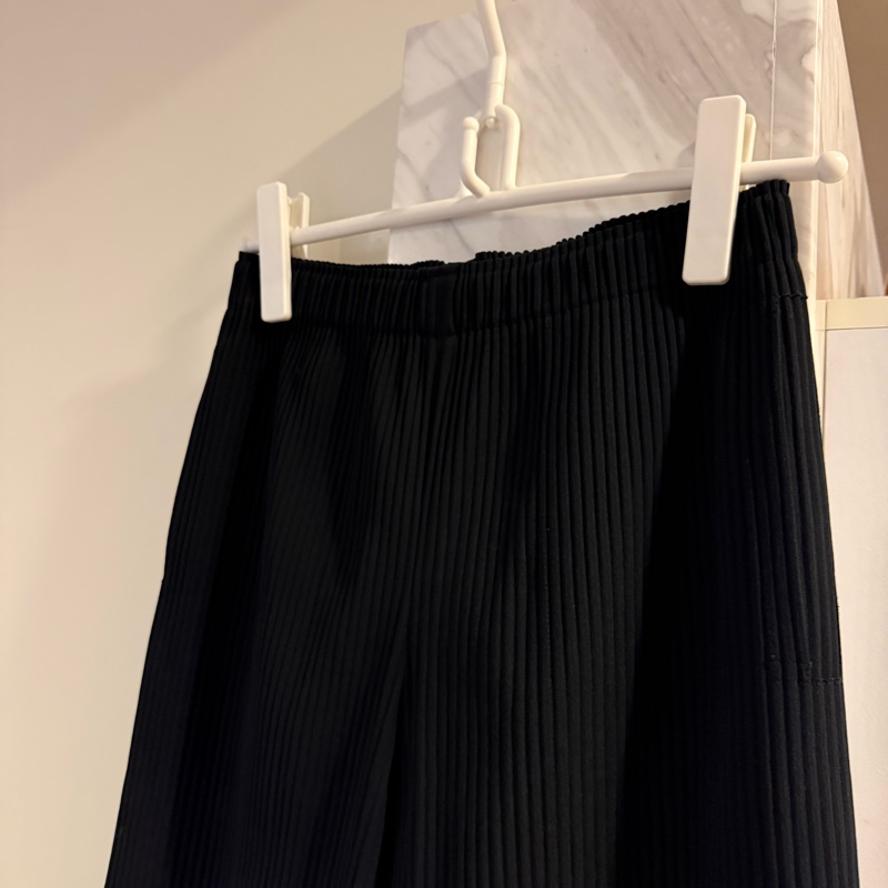 三宅一生 me ISSEY MIYAKE 黑色寬管褲-2
