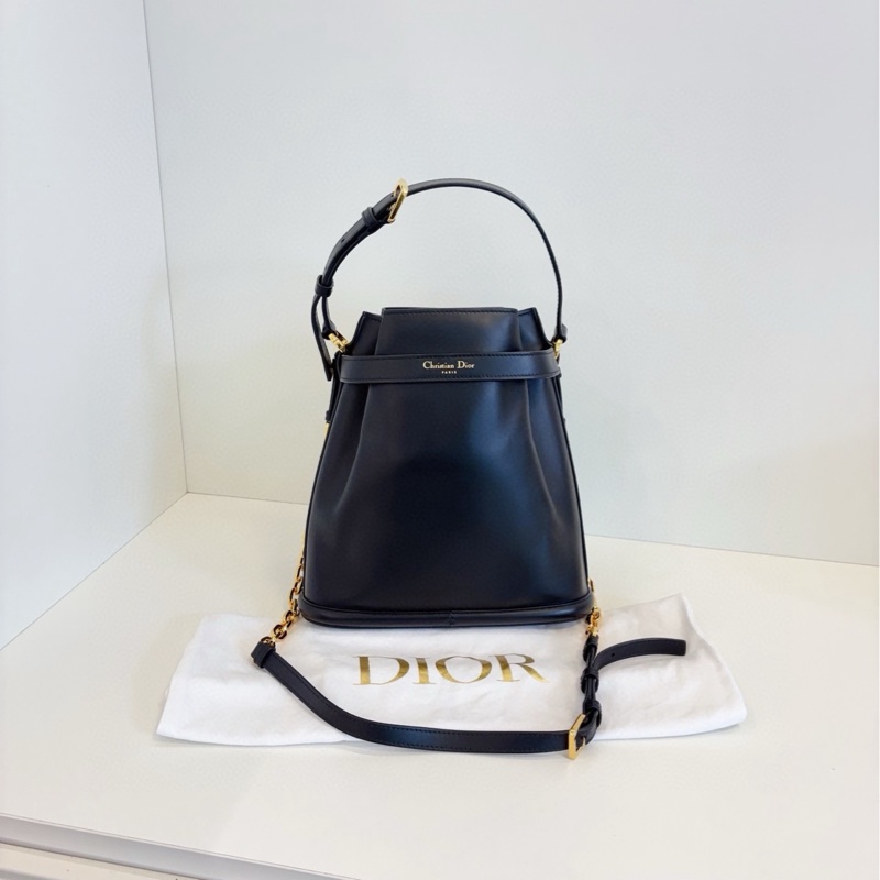 ✨Dior Jisoo同款 黑金牛皮 水桶包 斜背肩背手提 鏈條可拆卸日常通用🖤-4