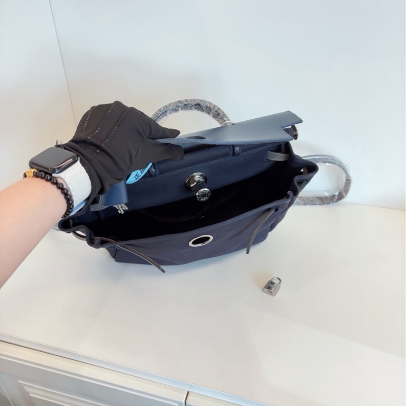 ✨Hermes herbag31 後背包 包型很好 鎖鑰匙齊全💙-9