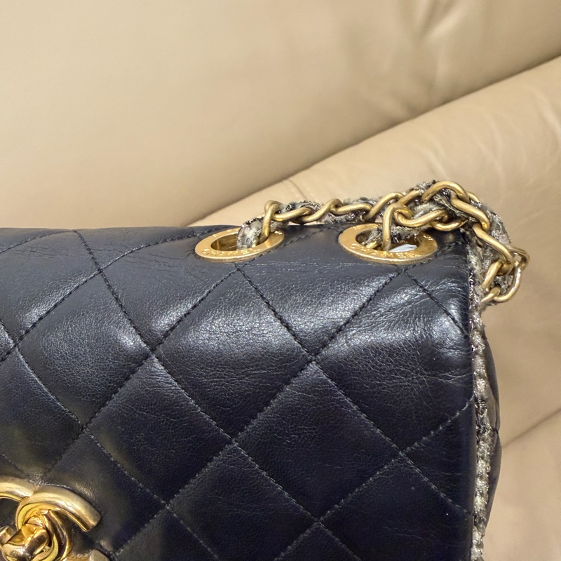 稀有款❤️ 香奈兒 #黑金 #滾邊 #CF #法棍包-25