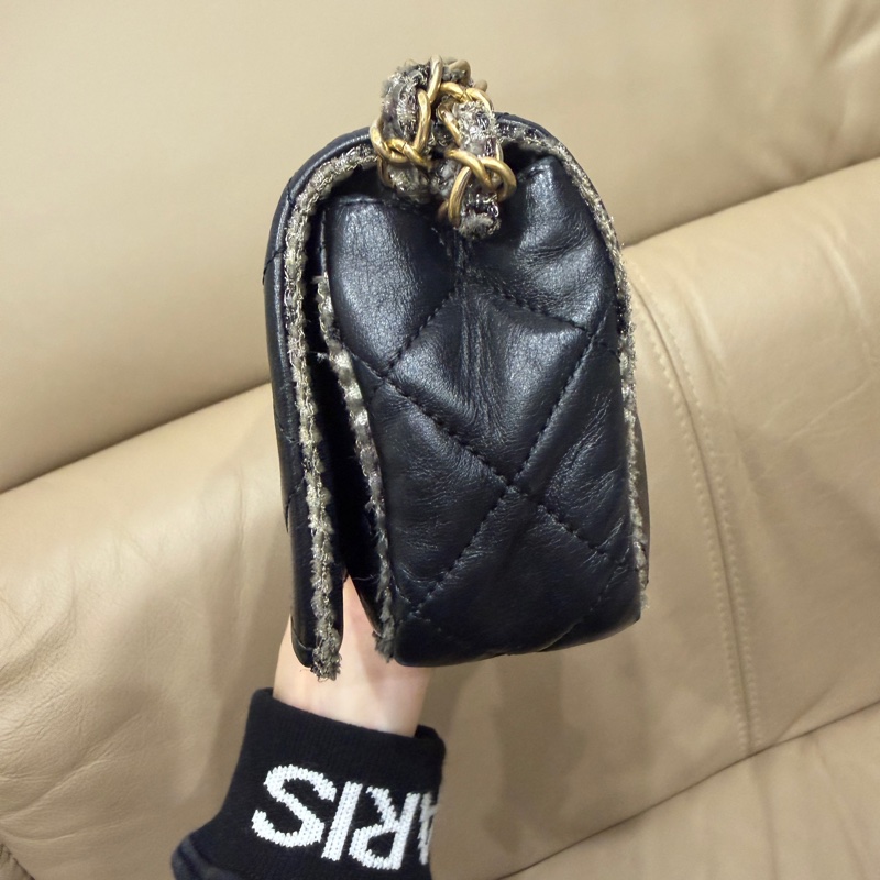 稀有款❤️ 香奈兒 #黑金 #滾邊 #CF #法棍包-29