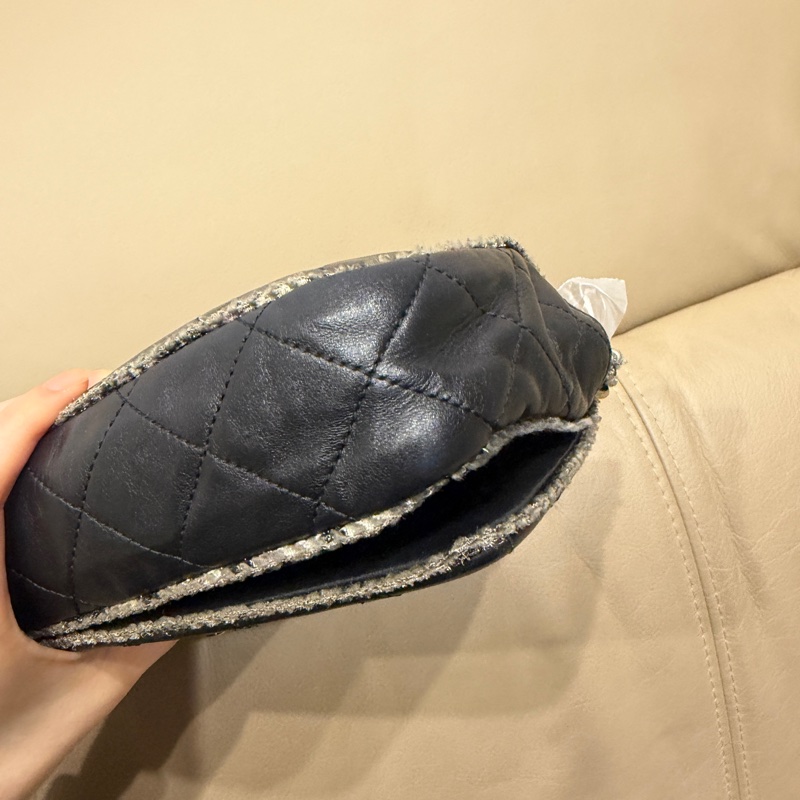 稀有款❤️ 香奈兒 #黑金 #滾邊 #CF #法棍包-33