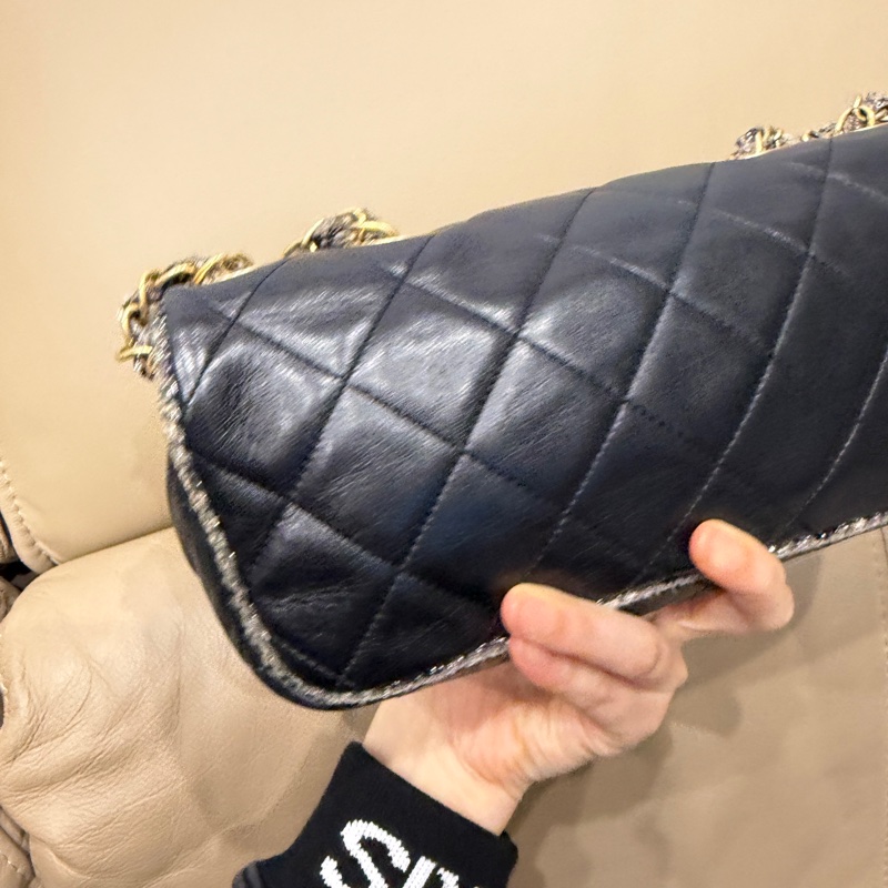 稀有款❤️ 香奈兒 #黑金 #滾邊 #CF #法棍包-34