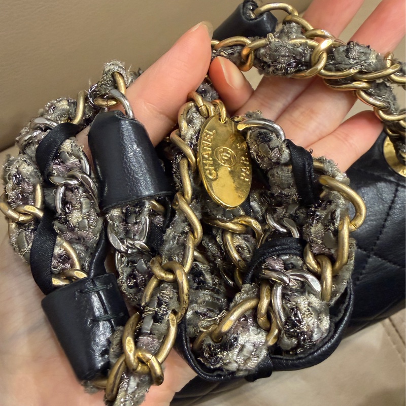 稀有款❤️ 香奈兒 #黑金 #滾邊 #CF #法棍包-77