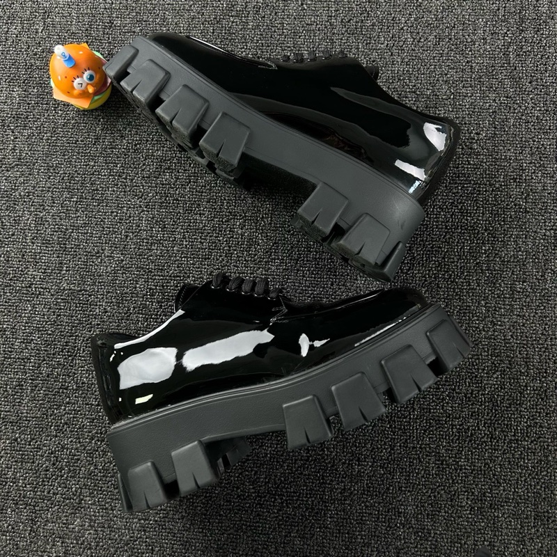 Prada普拉達樂福鞋黑色齒輪厚底鞋 尺碼38-2