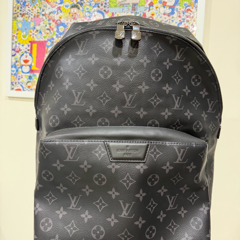 Louis Vuitton黑花後背包芯片款-0
