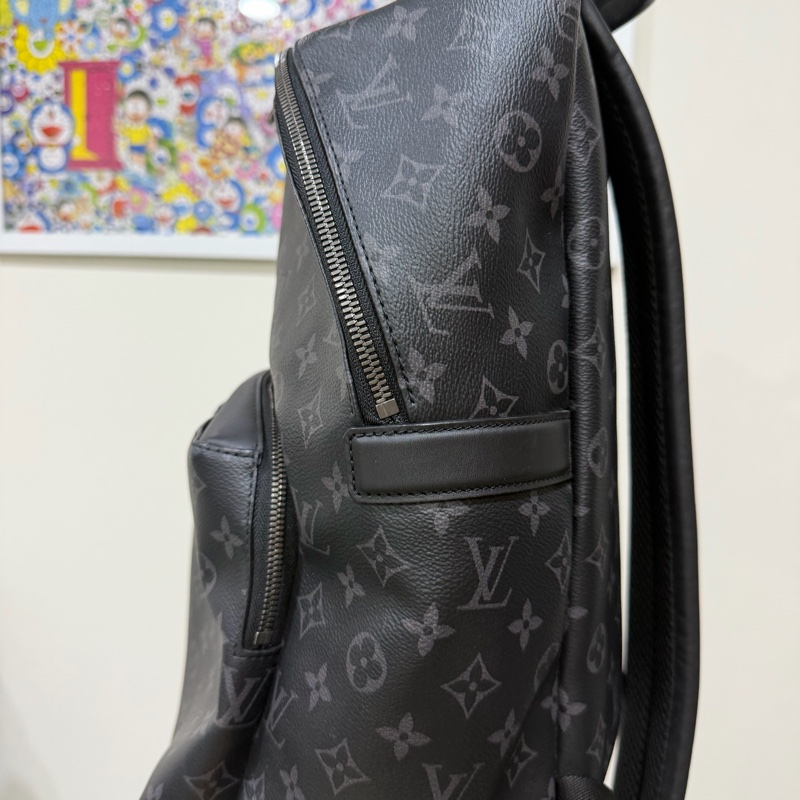 Louis Vuitton黑花後背包芯片款-2